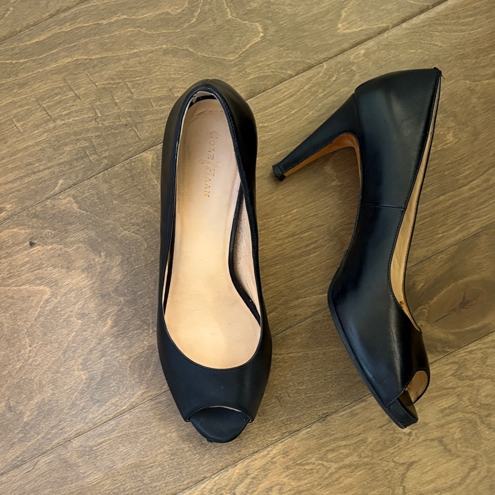 Cole Haan Leather Pumps Peep Toe Black Size 9